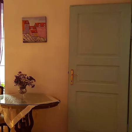 Amethyst Apartment